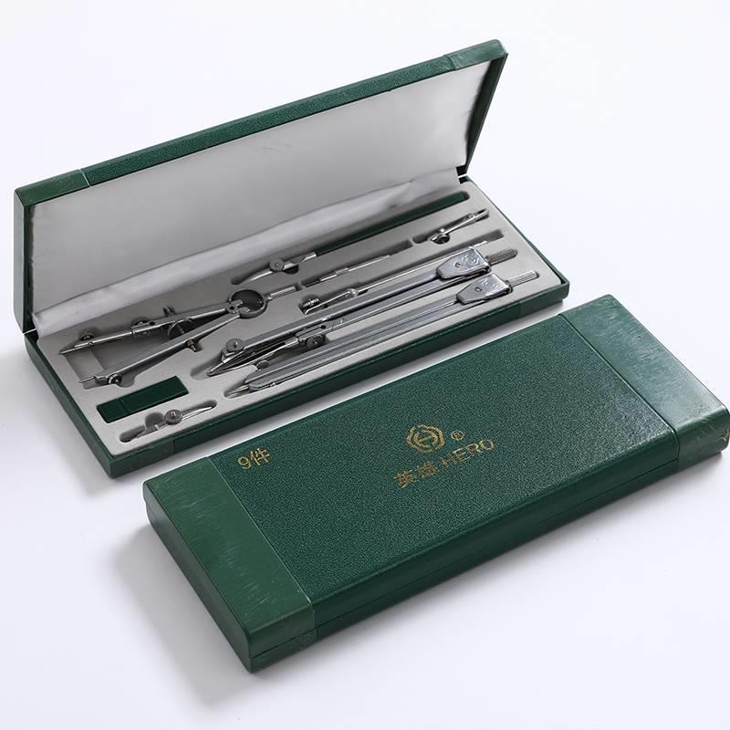 Lot de 9 pièces authentiques H - Office Technician avis et prix